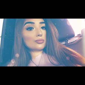 Meet your Posher, Natalie